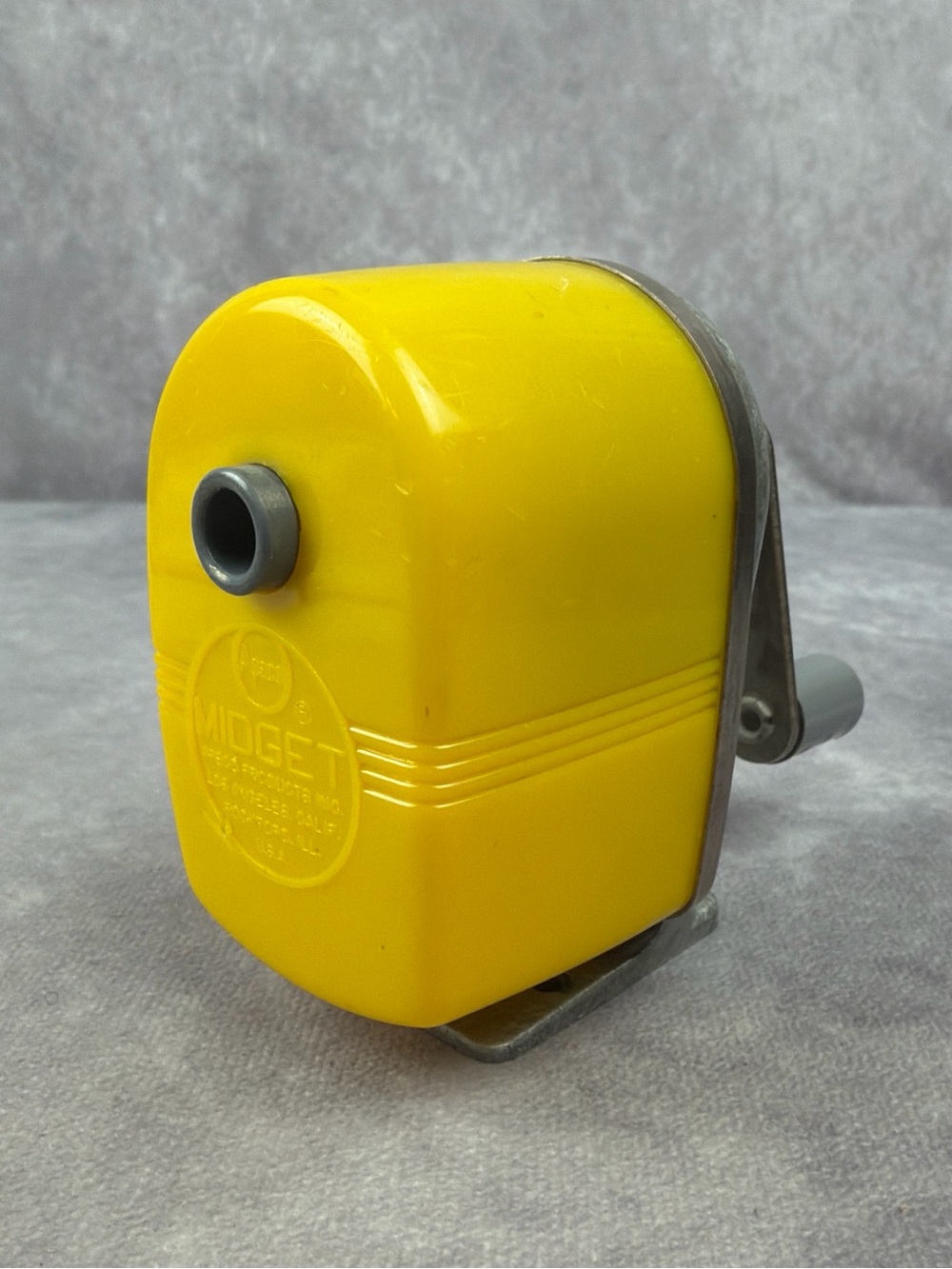 Vintage APSCO Midget Pencil Sharpener Yellow Desk Wall Mount USA Retro